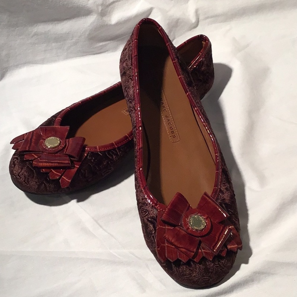 Marc by Marc Jacobs Embossed velvet ballerina flats size 7